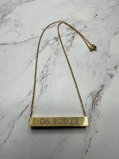 4-Sided Horizontal Bar Necklace (18K Gold Coating)