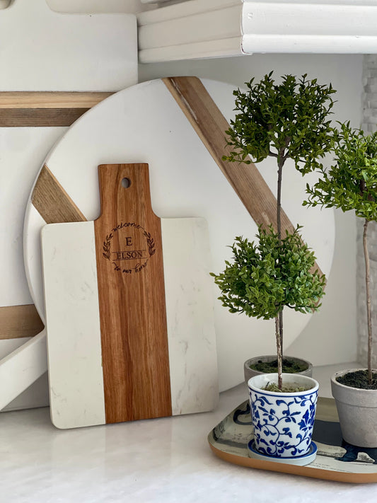 The perfect marble and wood customized cutting board