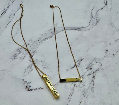 4-Sided Vertical Bar Necklace (18K Gold Coating)